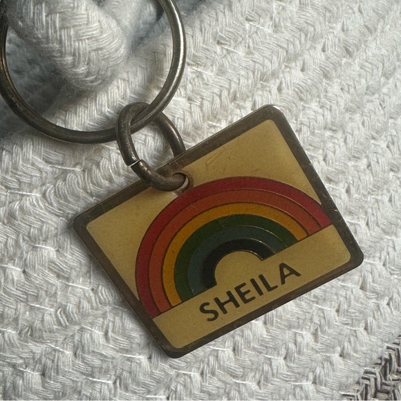 Vintage SHEILA Rainbow Enamel Brass Keychain Marked 1980 Tawain Gift - Picture 4 of 6